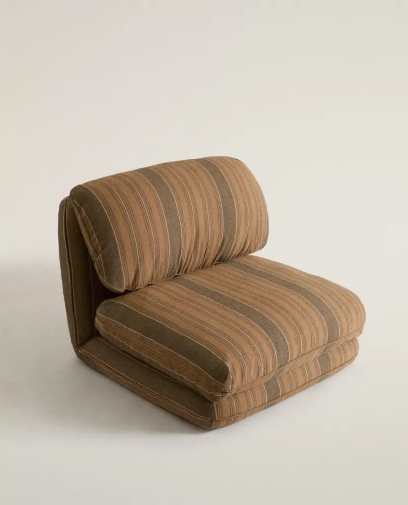 Sillón plegable a rayas